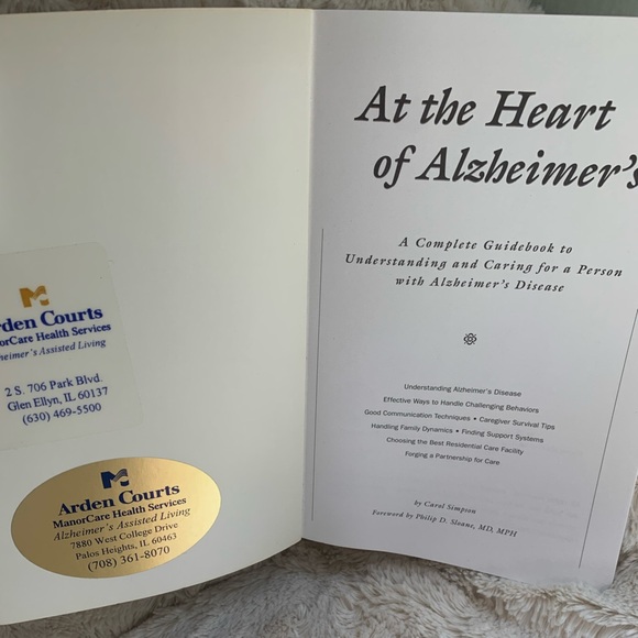 At The Heart Of Alzheimer’s , Paperback A Complete Guidebook By Carol Simpson - Picture 2 of 4